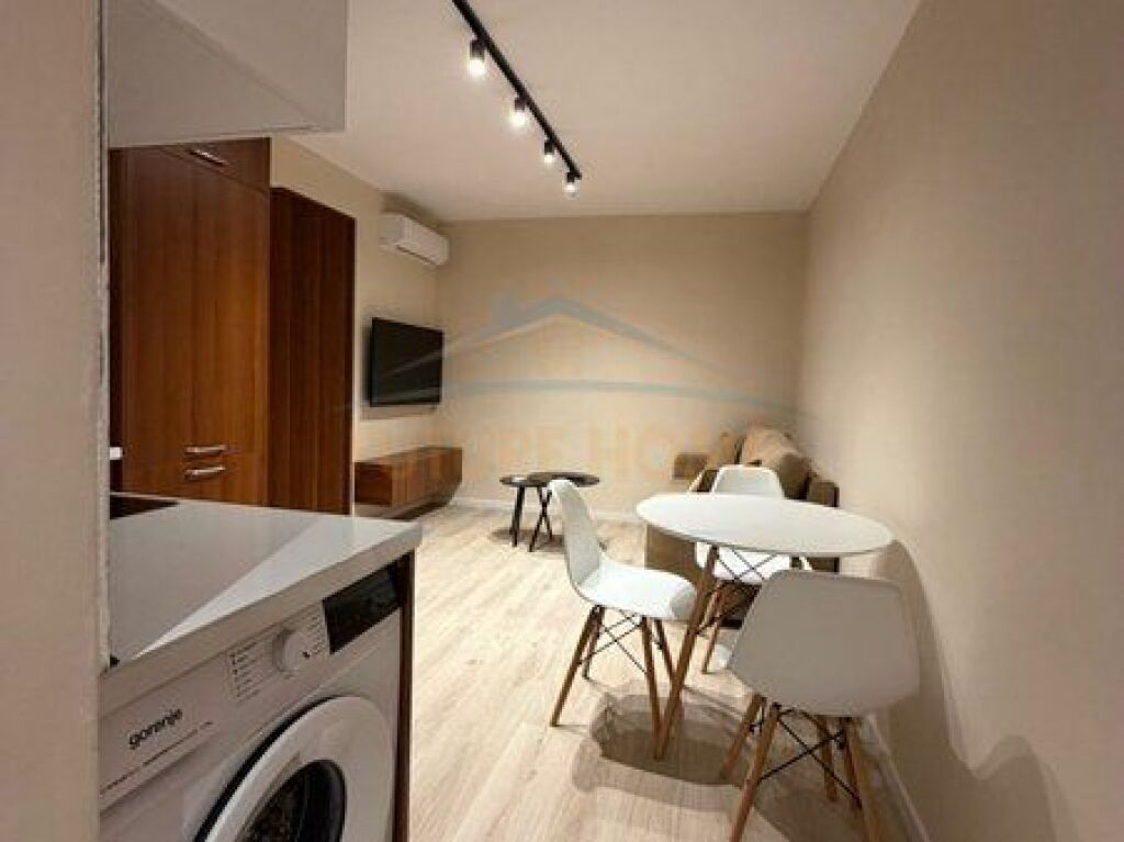 Qera, Apartament 2+1, Oxhaku , Tiranë