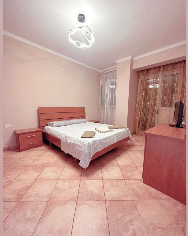 Shitet apartament 1+1 Kompleksi Halili Rr.Dibres