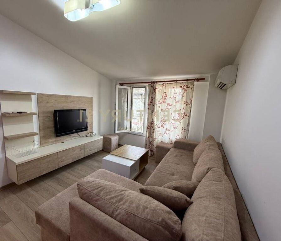 Jepet me qira apartament 1+1 Kodra e Diellit