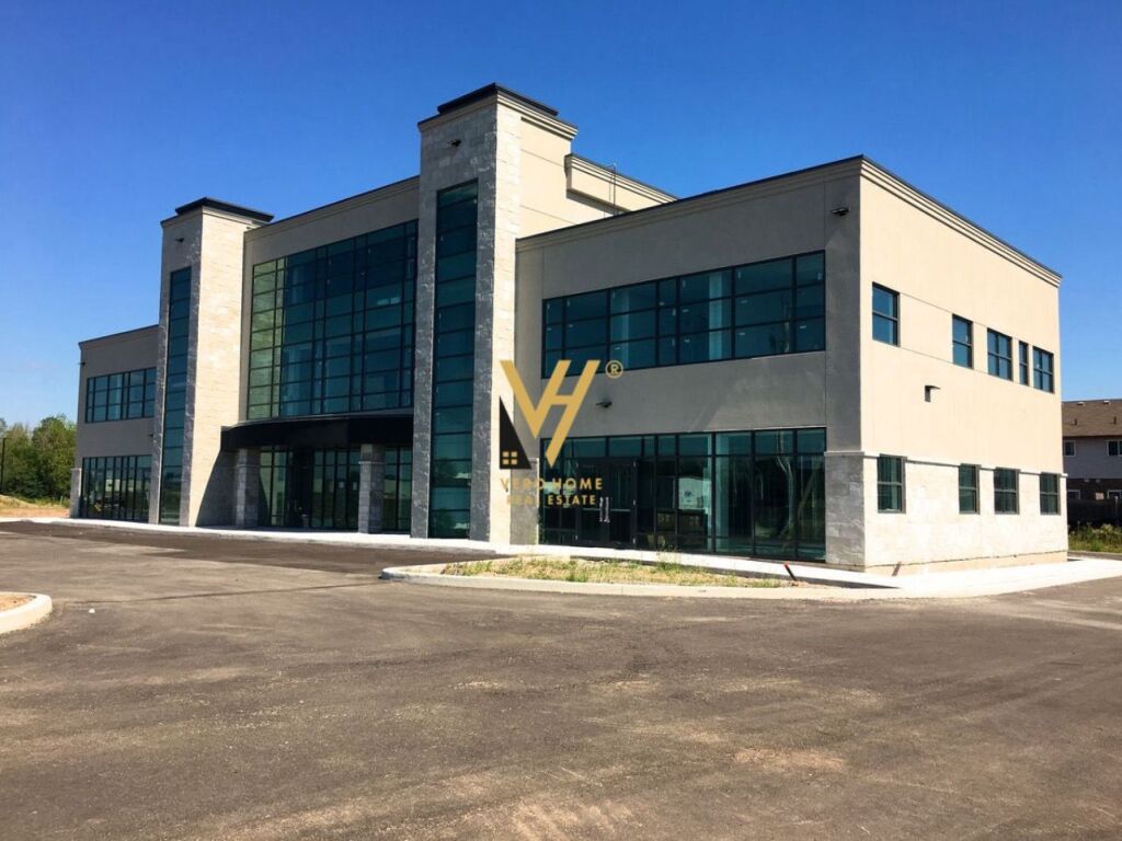 BUSINESS BUILDING FOR SALE ON THE HIGHWAY TR-DR 1,400,000 EURO