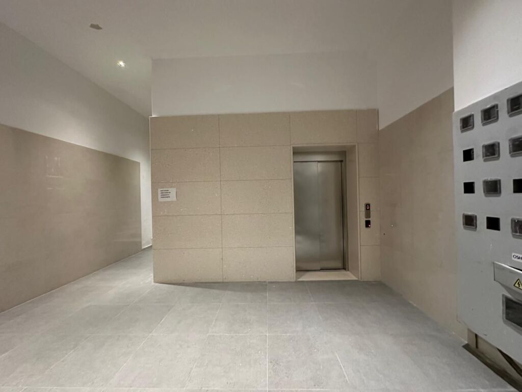 Apartament 2+1 vije e pare me detin, Mali i Robit