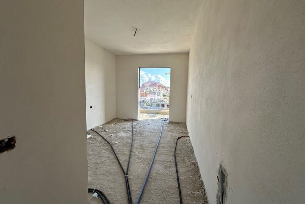 Apartament - Për Shitje - Bulevardi Blu, Kamëz 90,000 €