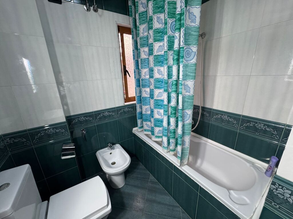 🏡 Dhome me qira – Kati i 2-të i një vile në Selitë të Vogël !