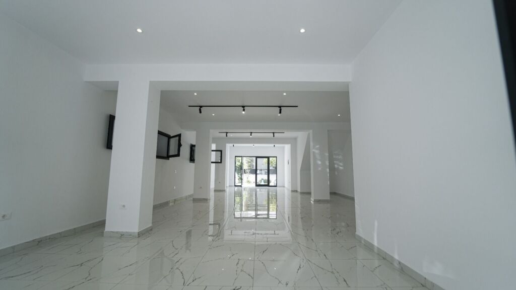 JEPET ME QERA AMBIENT BIZNESI 2 KATE PRANE MUZEUMIT, DURRES