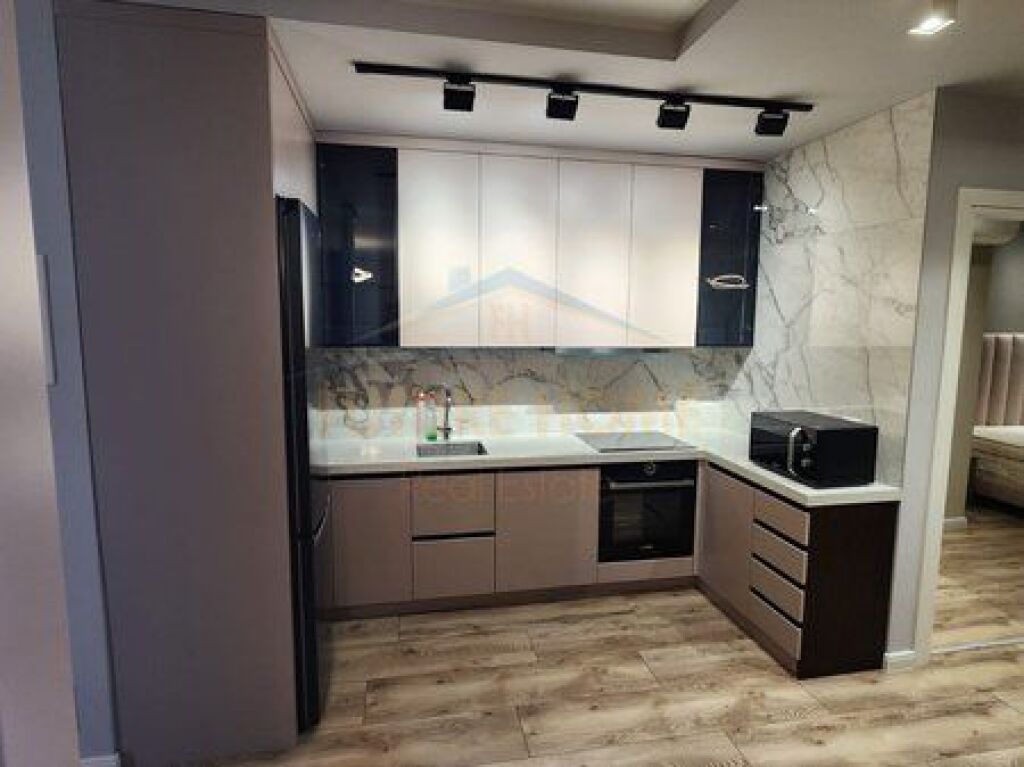 Qera,Apartament 2+1, QUARTUM Residence (Luxury), Rruga Jordan Misja , Tirana