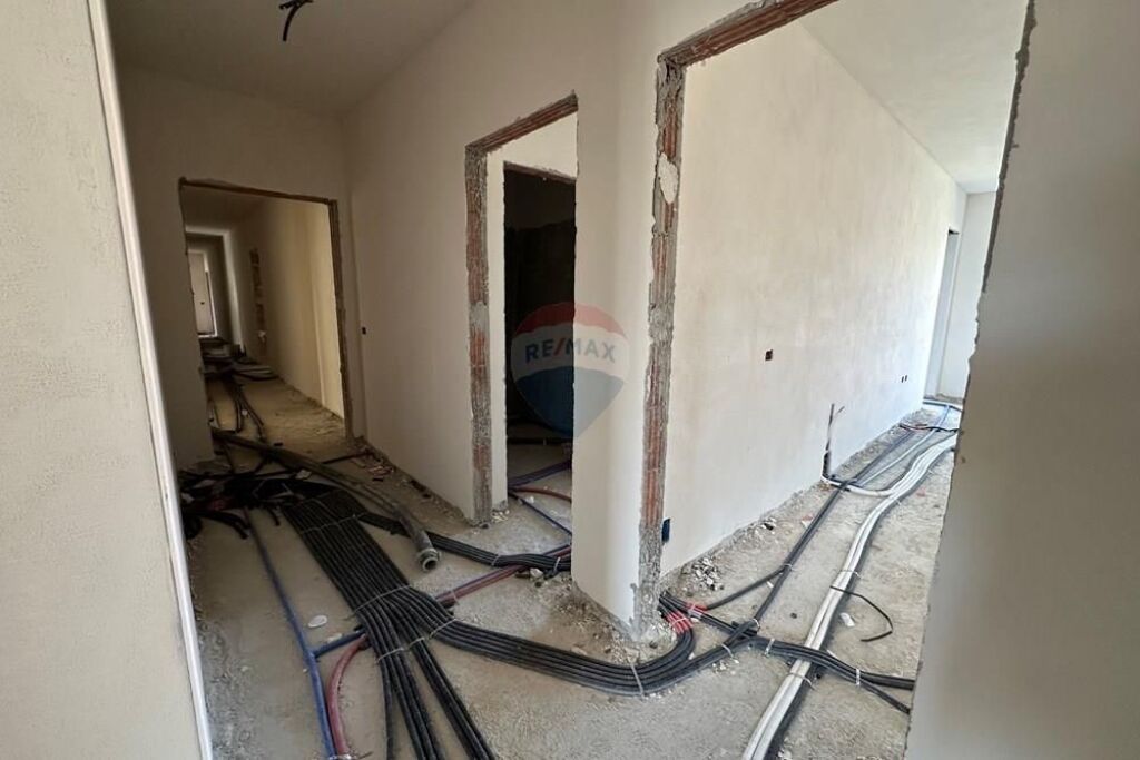 Apartament - Për Shitje - Bulevardi Blu, Kamëz 90,000 €