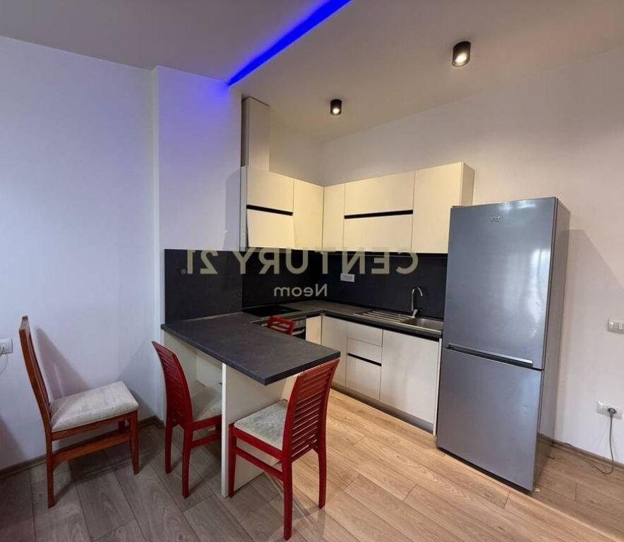 Jepet me qira apartament 1+1 Kodra e Diellit