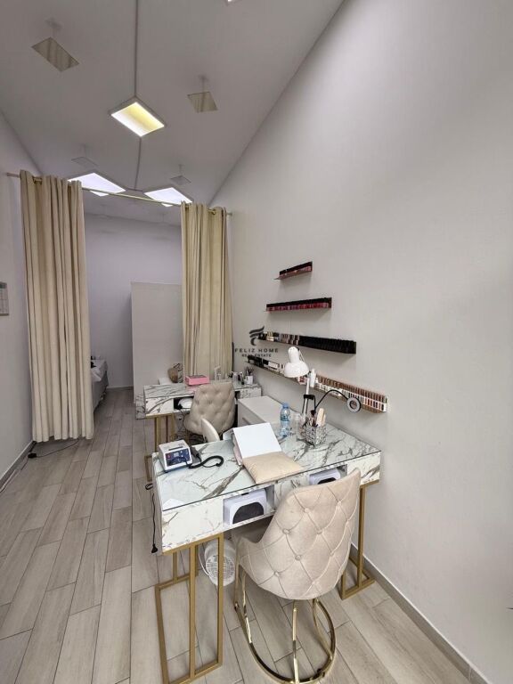 DYQAN ME QERA 19 M2 21 DHJETORI 450 EURO