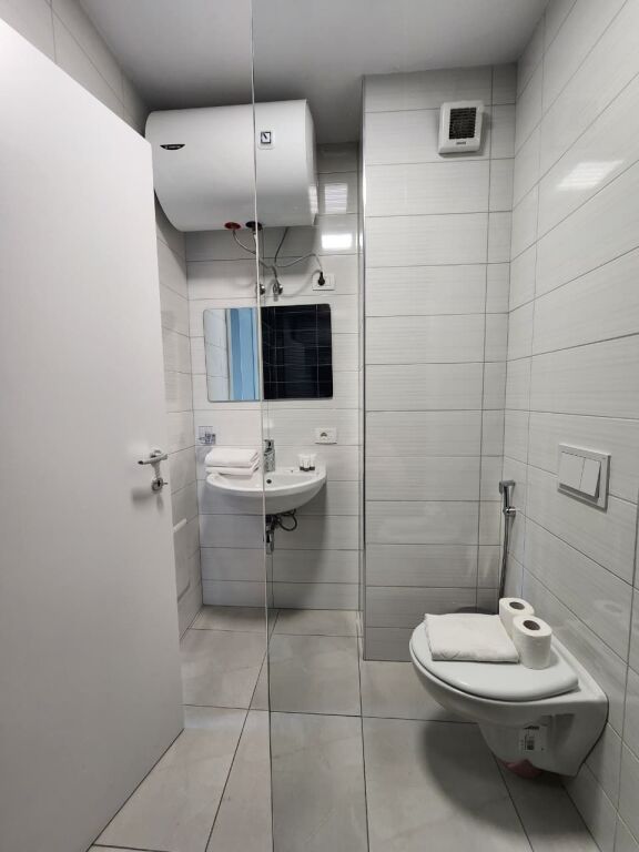 Super apartament 2+1+2wc+ (📍 Parku olimpik- Ngjiturë me Komuna e parisit) 110 m2( Super pallat 2023 )100% I Ri 🔥🔥1,100 € / muaj