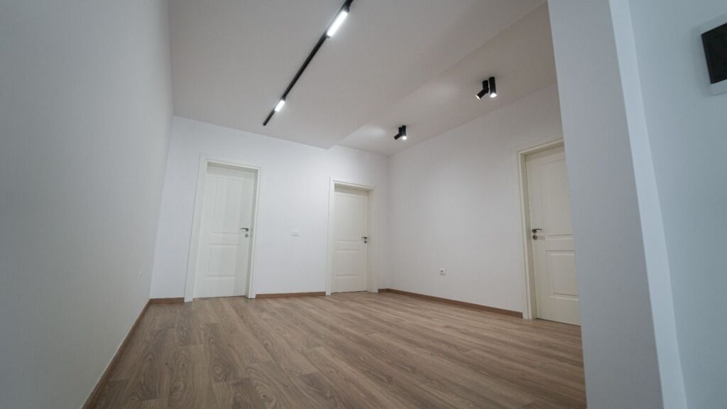 JEPET ME QERA AMBIENT BIZNESI 2 KATE PRANE MUZEUMIT, DURRES