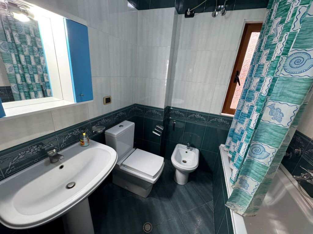 🏡 Dhome me qira – Kati i 2-të i një vile në Selitë të Vogël !