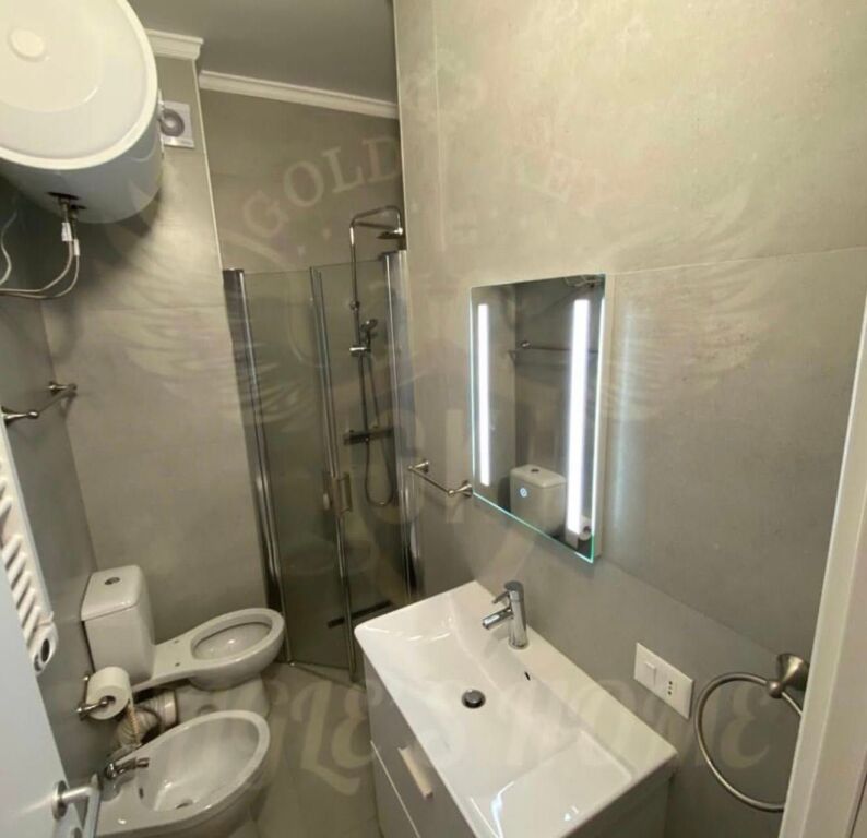 QIRA 2+1+2 HOTEL VIVAS