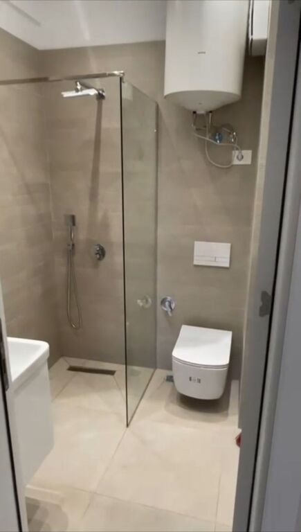 UFFICIO IN AFFITTO 30 M2 5 MAGGIO 30.000 LEKE