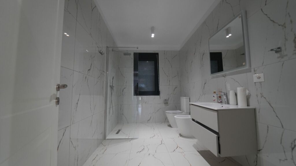 JEPET ME QERA AMBIENT BIZNESI 2 KATE PRANE MUZEUMIT, DURRES