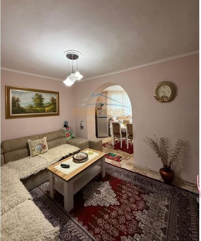 SHITET APARTAMENT 3+1 TEK BULEVARDI ZHAN DARK,ISH EKSPOZITA