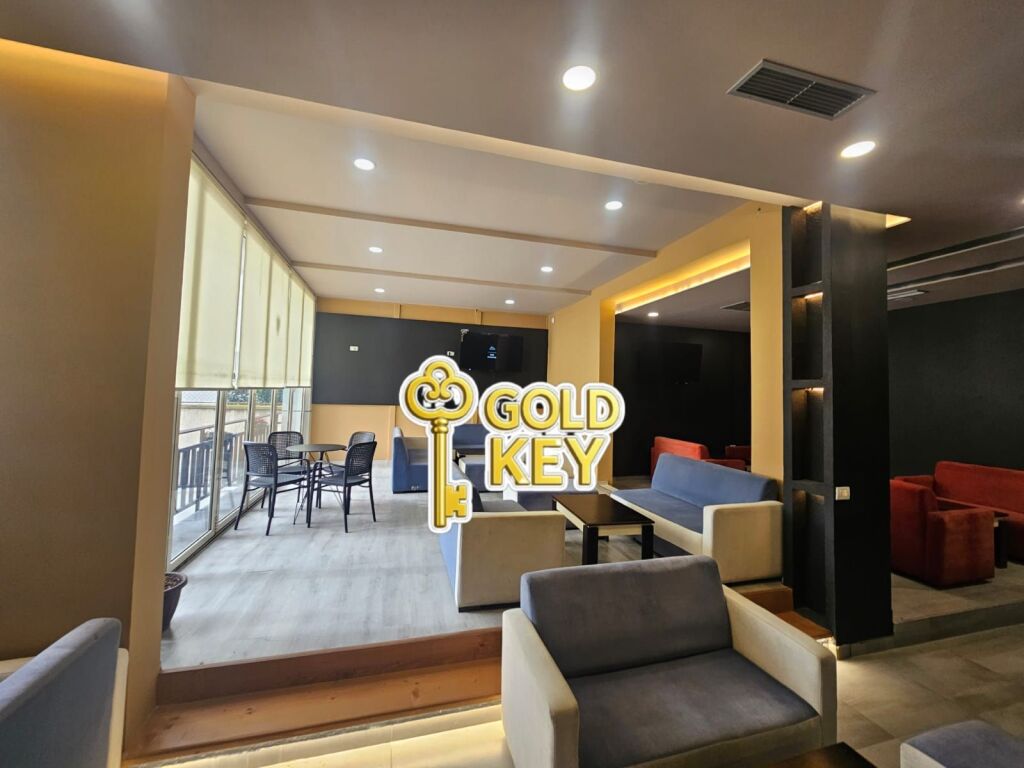 🏬 SHITET LOKAL I KOMPLETUAR VALA PARK DURRES