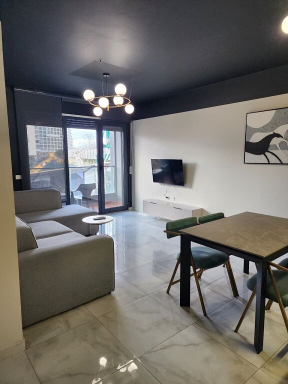 Super apartament 2+1+2wc+ (📍 Parku olimpik- Ngjiturë me Komuna e parisit) 110 m2( Super pallat 2023 )100% I Ri 🔥🔥1,100 € / muaj