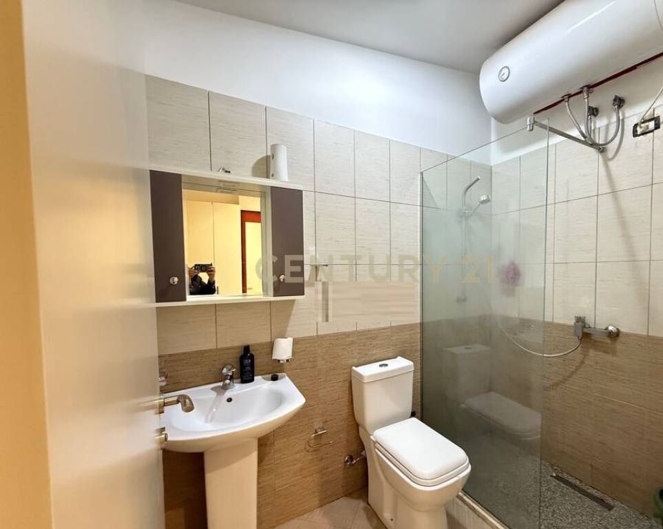 Jepet me qira apartament 1+1 Kodra e Diellit