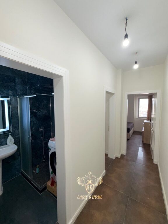 APARTAMENT ME QERA  1+1 me ballkon  450€