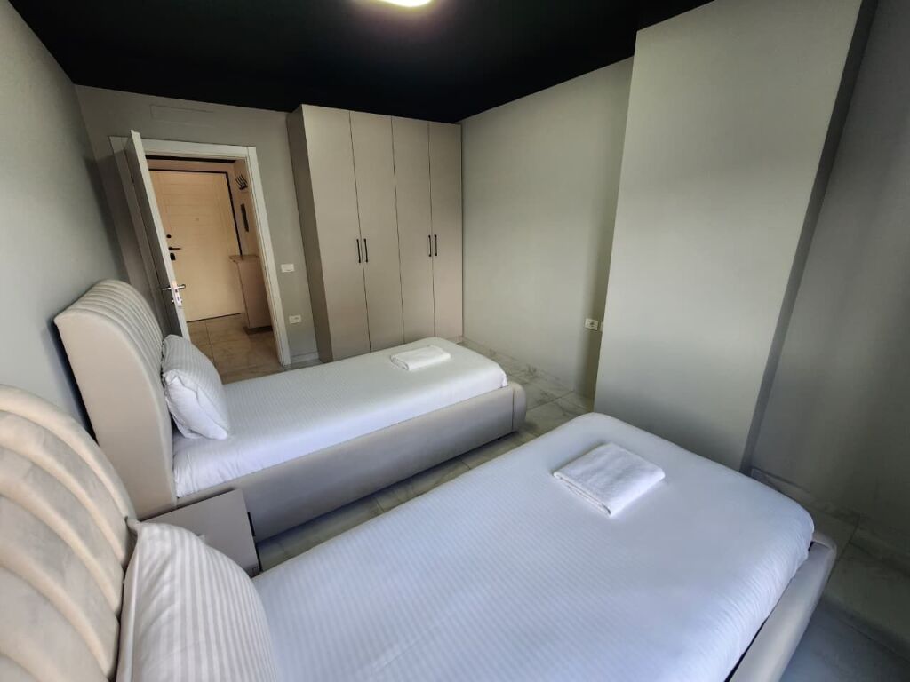 Super apartament 2+1+2wc+ (📍 Parku olimpik- Ngjiturë me Komuna e parisit) 110 m2( Super pallat 2023 )100% I Ri 🔥🔥1,100 € / muaj