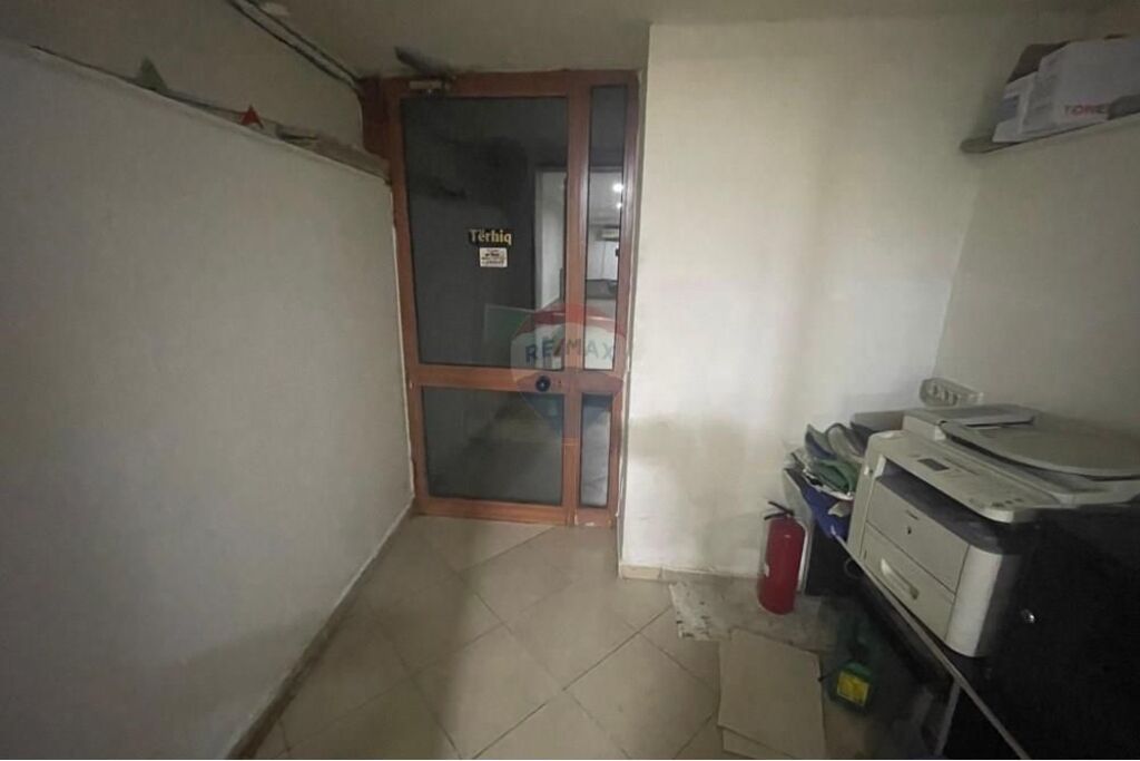 Warehouse/Storage - For Rent - Brigada VIII Street, Tirana