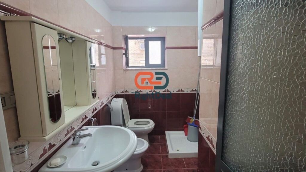 Afer Shkolles Se Baletit, Shitet Apartament 2+1, Me Planimetri Dhe Lokacion Perfekt!!