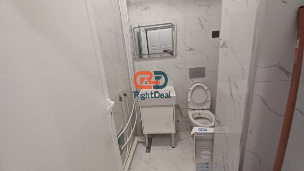 Tek Komuna E Parisit, Jepet Me Qira Njesi Biznesi E Investuar Totalisht Per Barber Shop!