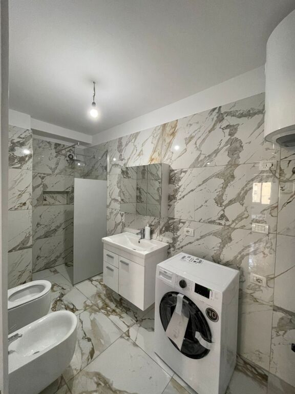 Jepet me qera 1+1 Misto Mame