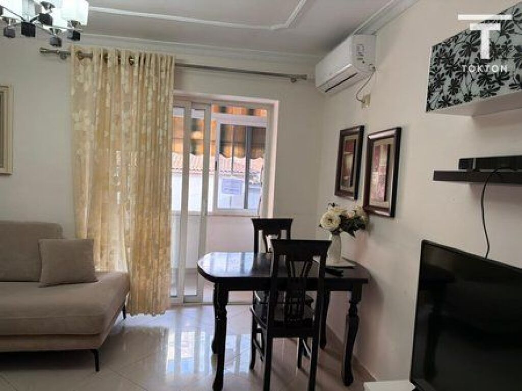 RENT, APARTMENT 3+1 PAZARI I RI, TIRANA