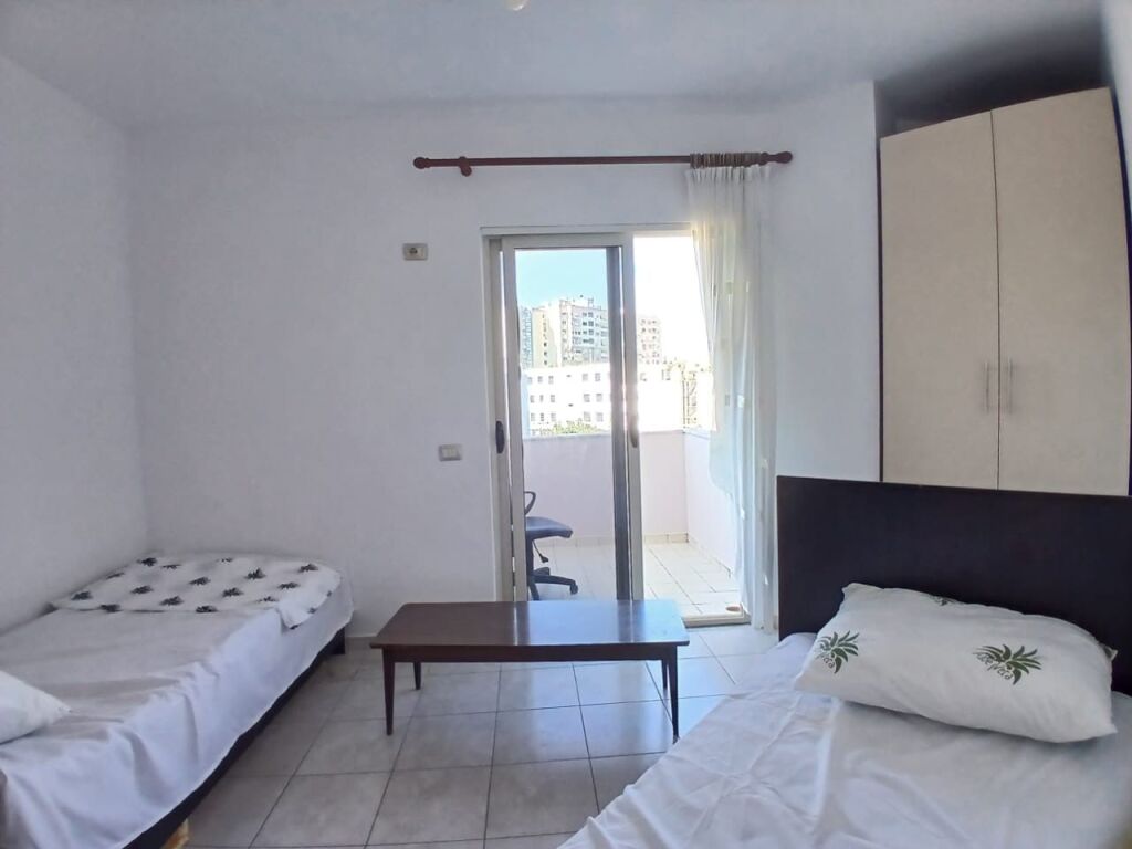 In Affitto Appartamento 2+1+1 Balcone