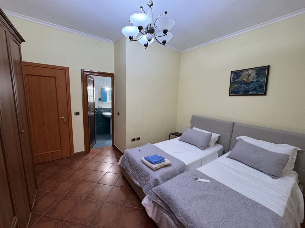 🏡 Dhome me qira – Kati i 2-të i një vile në Selitë të Vogël !