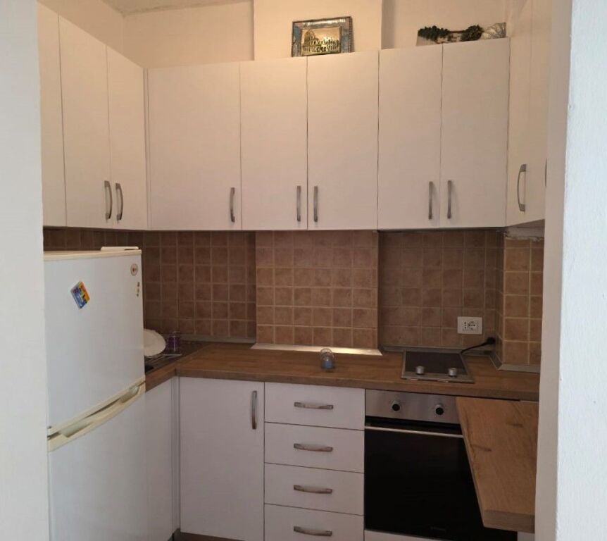 APARTAMENT 1+1 PËR SHITJE – GOLEM