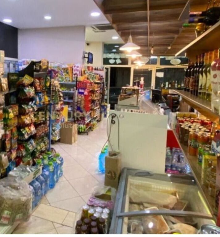 UNITÀ COMMERCIALE DI 77 M² IN VENDITA A FRESK – CON AFFITTI ATTIVI E PRONTA PER INVESTIMENTO!