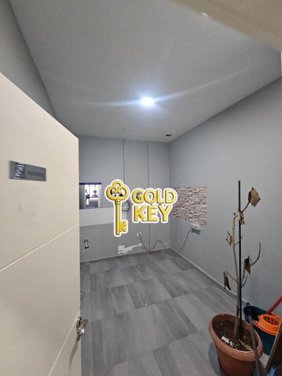 🏬 SHITET LOKAL I KOMPLETUAR VALA PARK DURRES