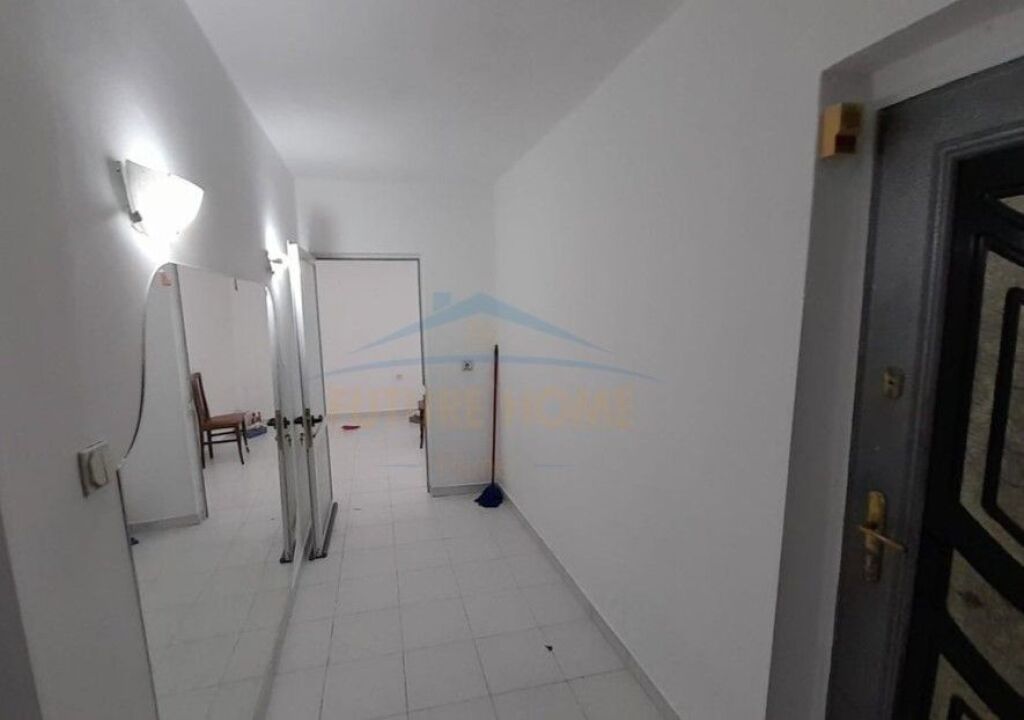 Qera , Apartament 1+1 , Bulevardi Zogu i 1 , Tirane