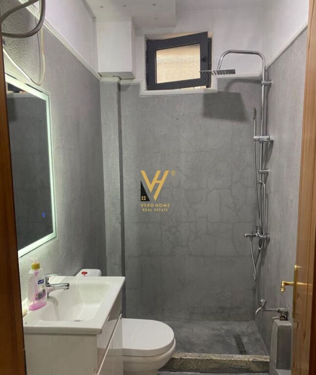 JEPET GARSONIERE ME QIRA TE MYSLYM SHYRI 37.000 LEKE