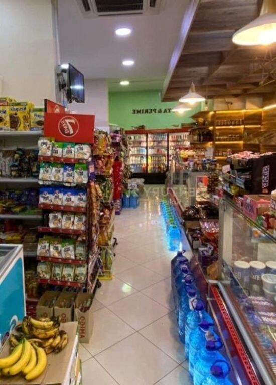 UNITÀ COMMERCIALE DI 77 M² IN VENDITA A FRESK – CON AFFITTI ATTIVI E PRONTA PER INVESTIMENTO!