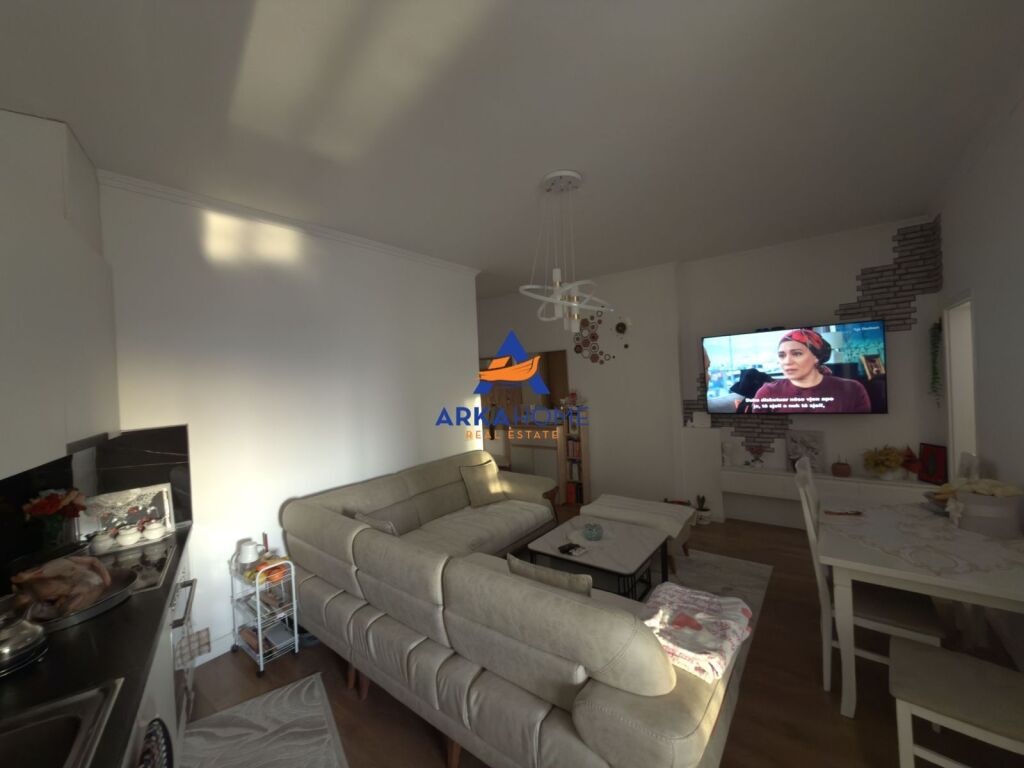 SHITET APARTAMENT 2+1+BALLKON "FRESK" 12500000 LEKE