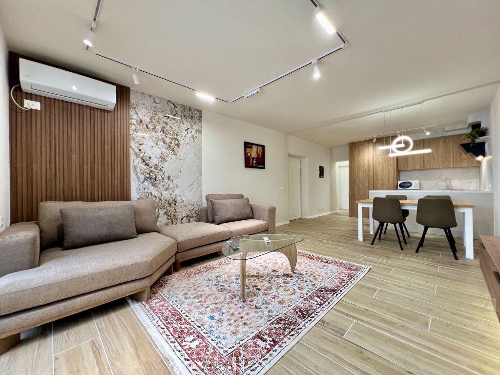 Apartament me qira Rruga Irfan Tomini, prane shkolles 26 Nentori