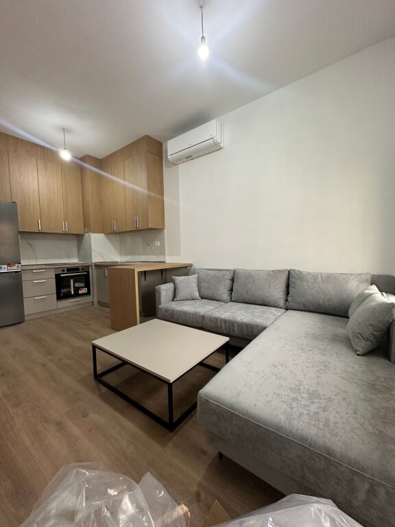 Super apartament me qera te rezidenca Kadiu!
