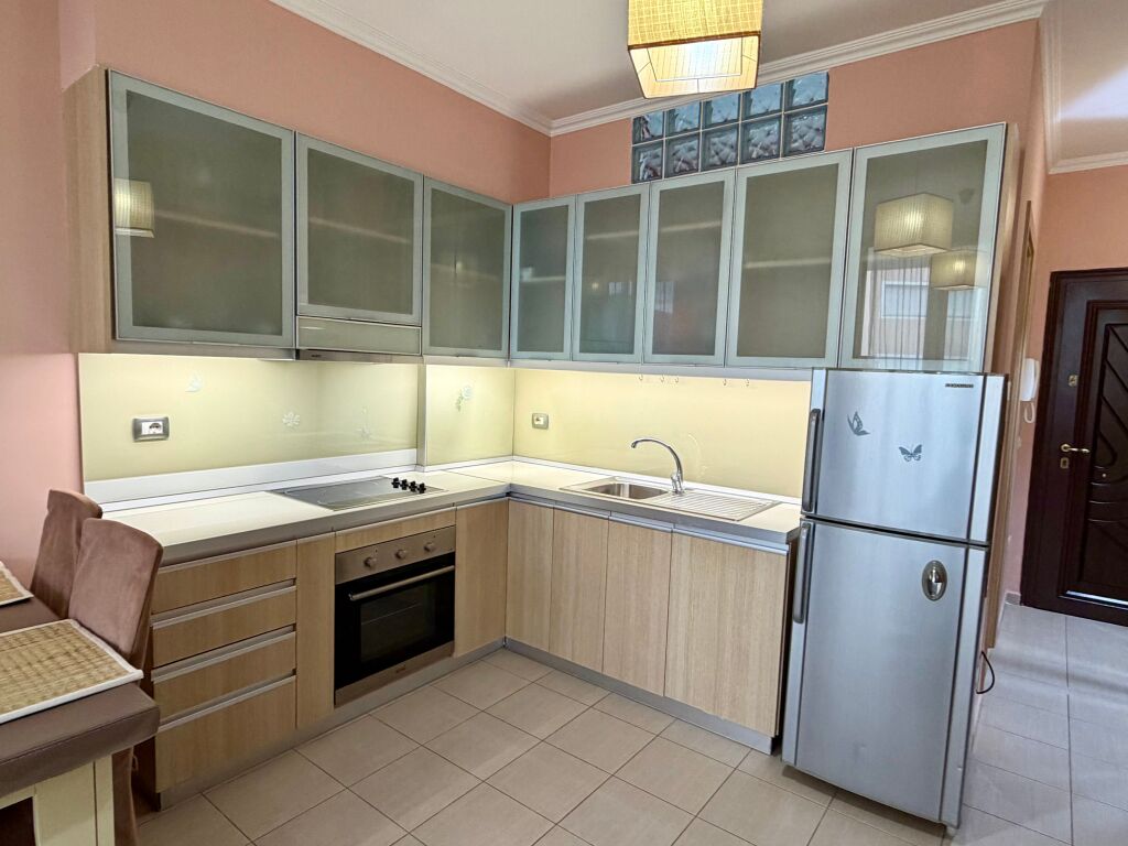 Apartament 1+1 + parkim tek liqeni