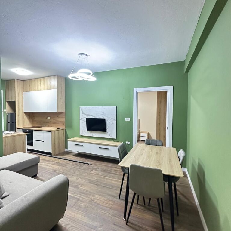 In affitto 2+1+1 Yzberisht vicino a Grand Gallery 500 mila lek