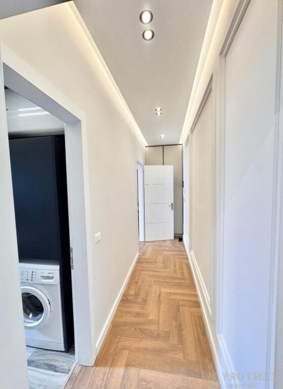 APARTMENT 2+1+PARKING SPACE NEAR THE NEW MARKET!