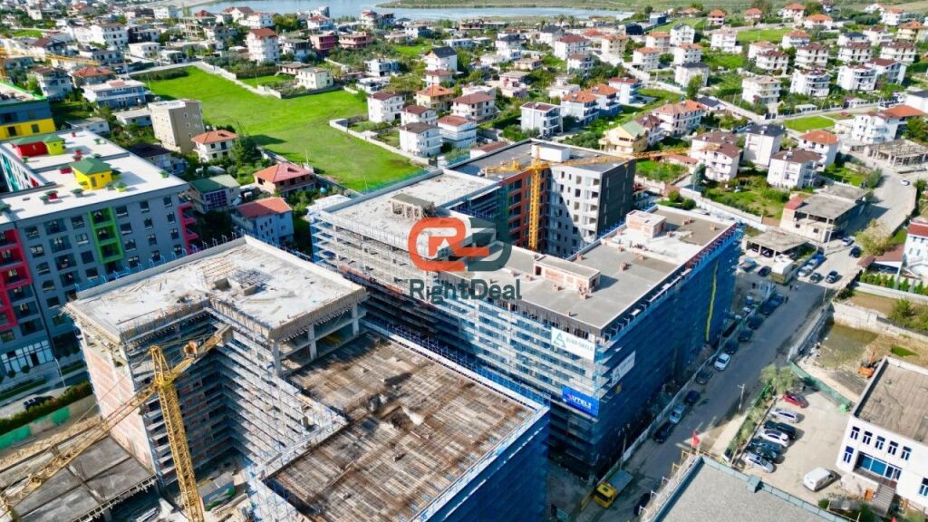 Clearance Occasion !! At "Ringside Residences", Apartment 2+1 With Perfect Floor Plan For Sale !!