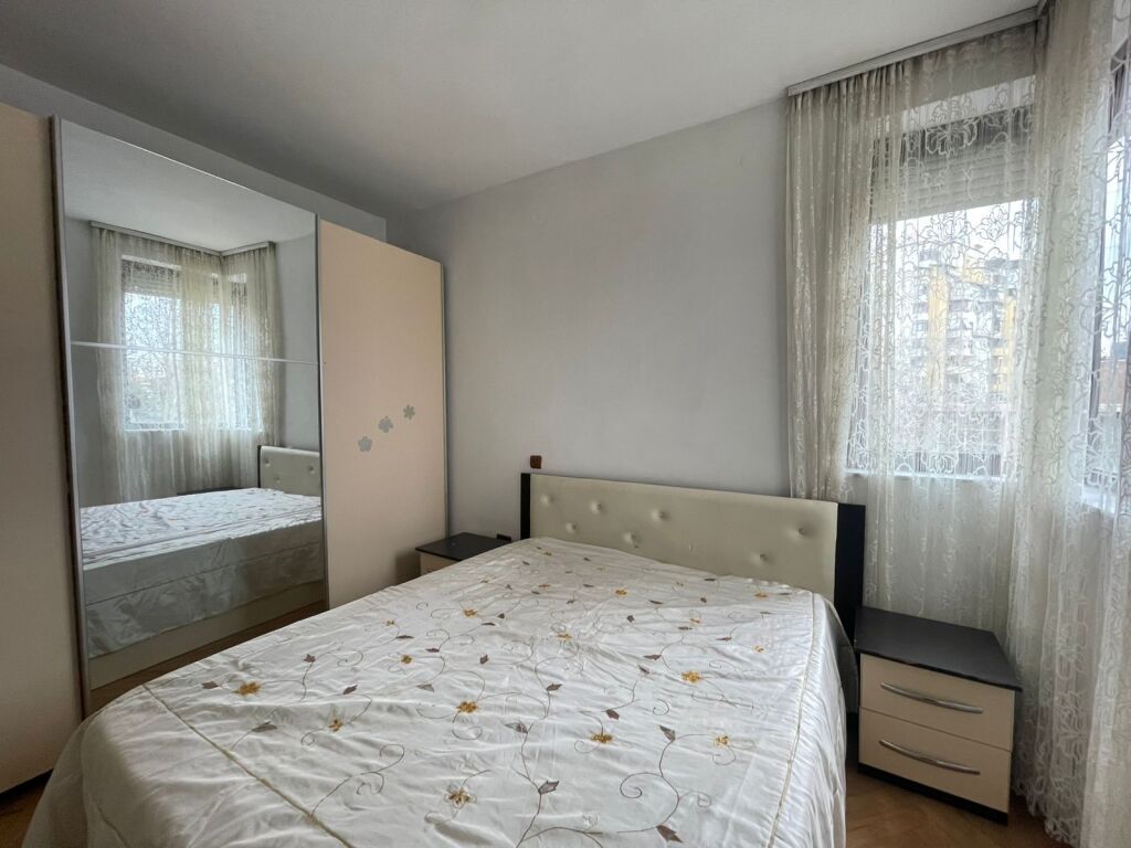 Jepet me qira 3+1+2 DON BOSKO TE VIVA MARKET 650 mije leke