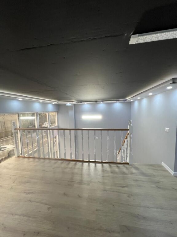 Jepet me qera ambienti i bizensit 2 katesh Duplex ne Univers City, i sapoinvestuar, Pallat i ri