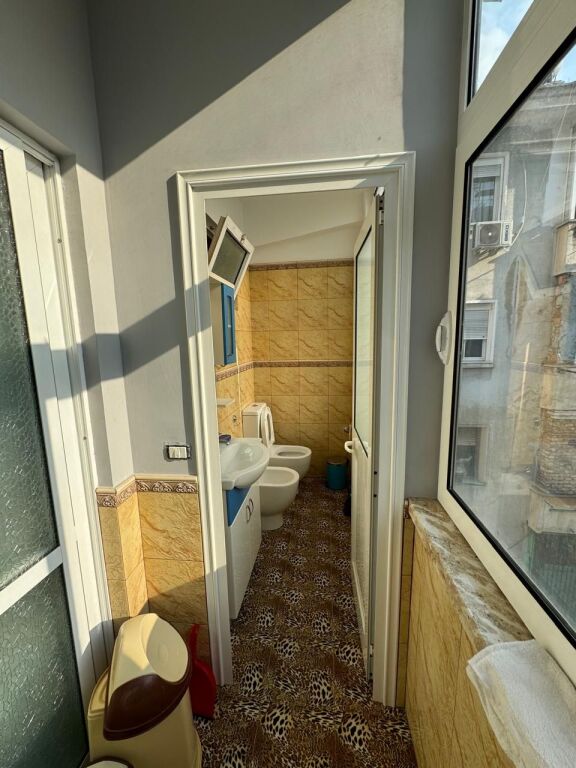 Apartment 2+1+2 for rent in Bllok!