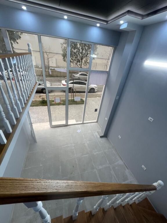 Jepet me qera ambienti i bizensit 2 katesh Duplex ne Univers City, i sapoinvestuar, Pallat i ri