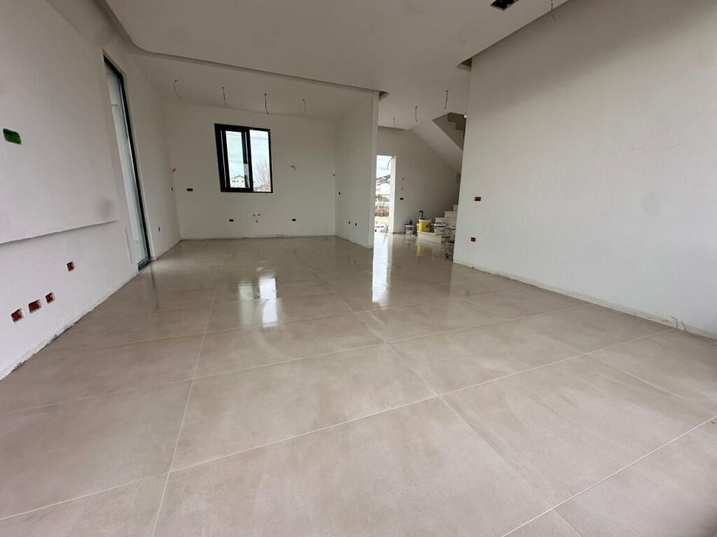 Spille plazh ,Orange Privè luxury villas,rezidence me 6 vila ,600 m nga deti