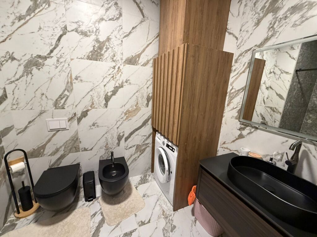 Shitet Apartament Premium ne Zonen e Liqenit te Thate